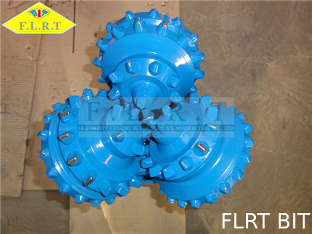 قیمت خوب سفارشی غلتکی مهر و موم شده لاستیکی TCI Tricone Bit با محافظ قفس آنلاین
