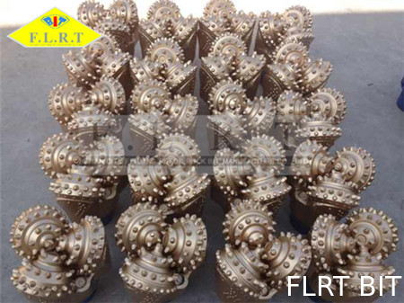 قیمت خوب استاندارد BitI Drilling Bit / HDD Pilot Bit 311.2mm FA517G API-7-1 استاندارد آنلاین